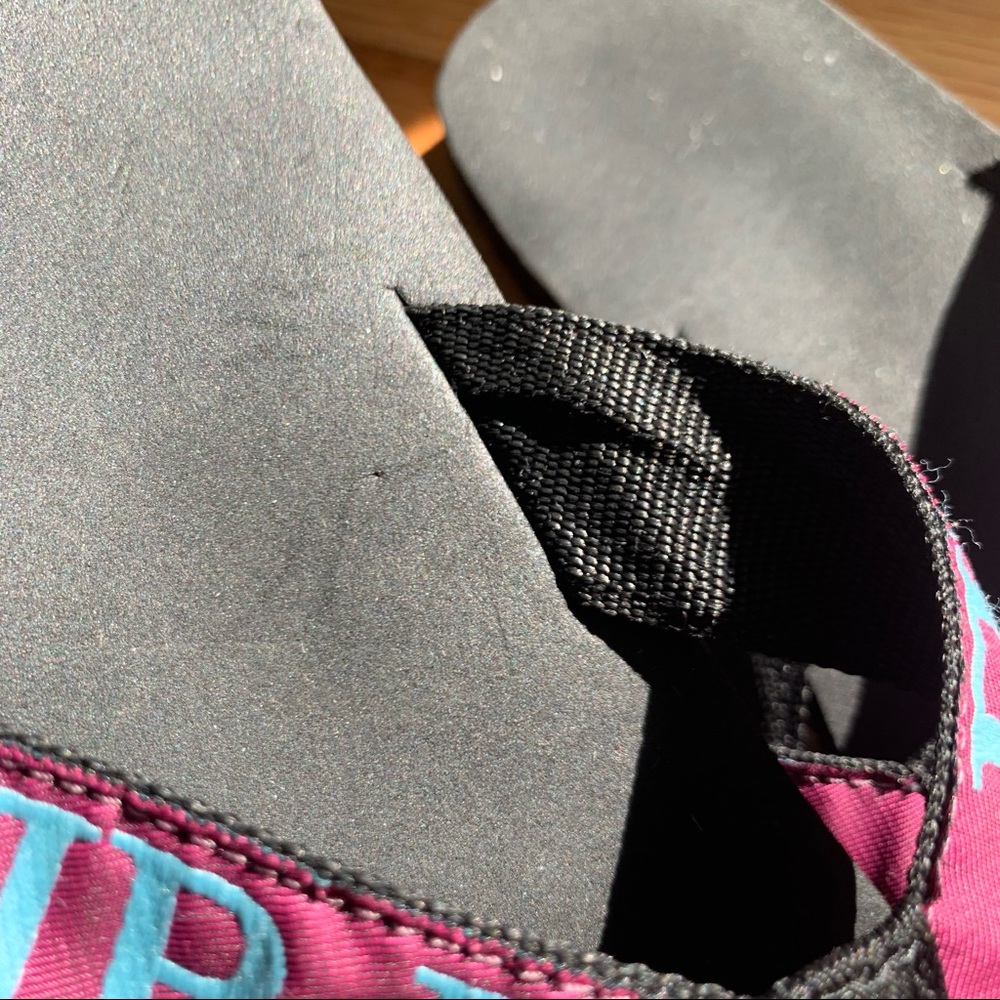 Pi Beta Phi Sorority Flip Flop Sandals - Women’s Size 7 / 37 - Toe Goz EUC - Picture 13 of 16